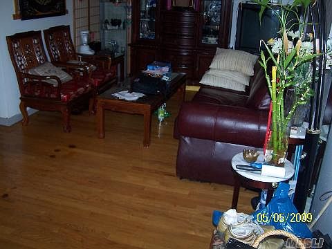 3rd image of 98 S 29th St