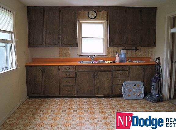 2nd image of 510 Maple St