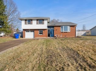 140 Sylvia Dr, Beaver Falls, PA 15010