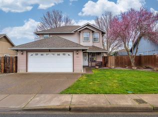 1663 Nunnwood Ln, Grants Pass, OR 97527