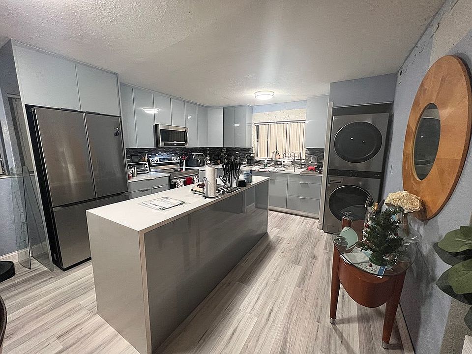 1st image of 10221 NW 35th St #6