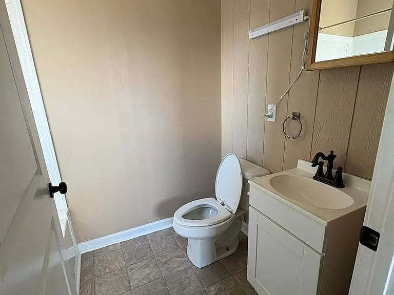 7758 Celina Rd — Photo 10