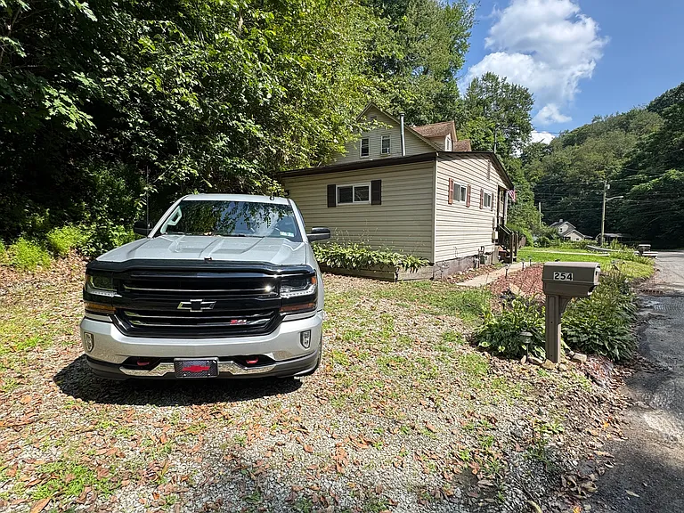 Coal Valley Rd — Photo 3