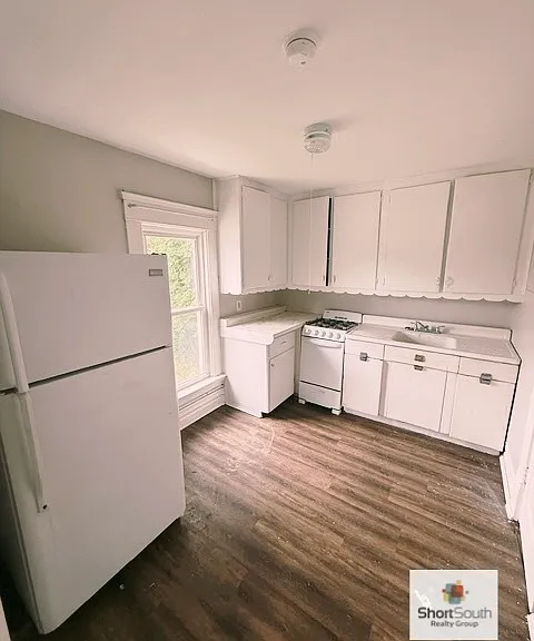 208 W Oakland Ave #B — Photo 6
