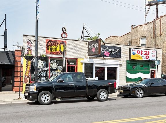 5th image of 5116 N Lincoln Ave