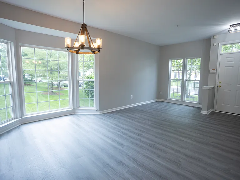 556 Mockingbird Way — Photo 9