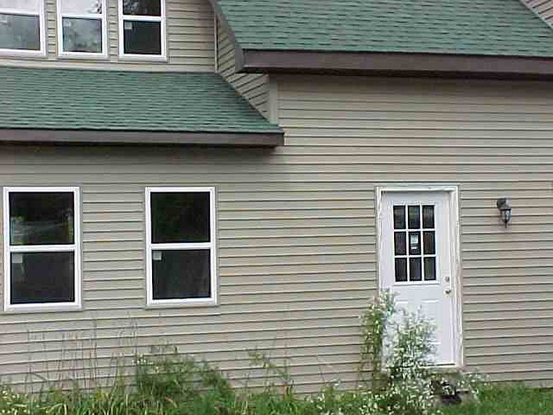 3rd image of 7988 MARIAVILLE Road