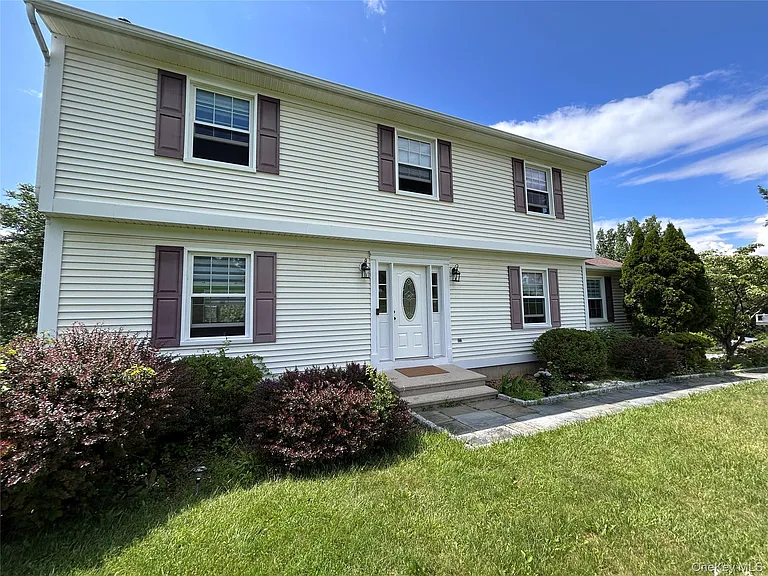 86 Somerset Dr — Photo 4