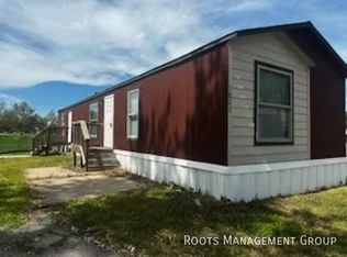 1823 NE Burgess Ct #1823, Topeka, KS 66608
