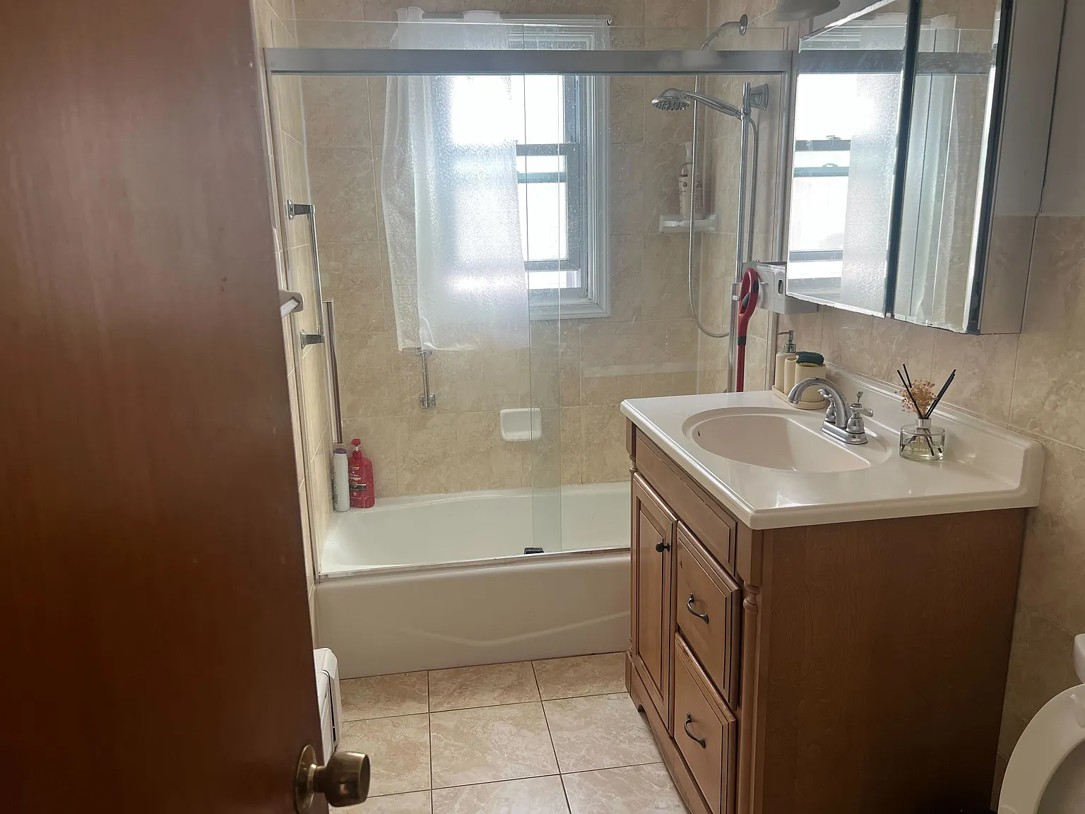 3 bed, $2,900 — Photo 3