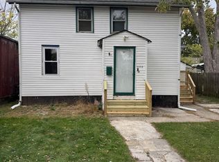 1212 59th St, Kenosha, WI 53140