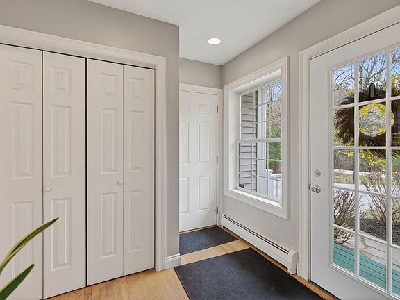 3rd image of 68 Adams Way