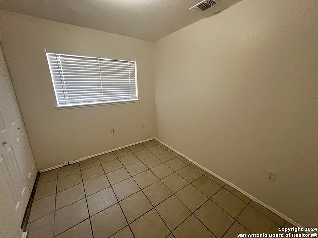 7705 Marigold Trace St — Photo 6