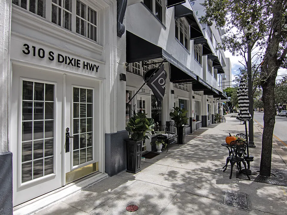 310 S. Dixie