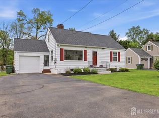 147 Main St, Lebanon, NJ 08833