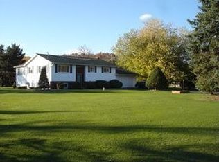 813 E Beecher Hill Rd, Owego, NY 13827