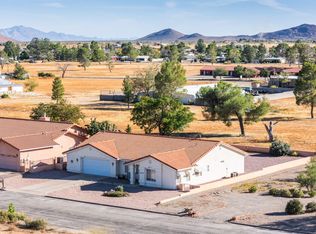 1032 E Geneva St, Pearce, AZ 85625