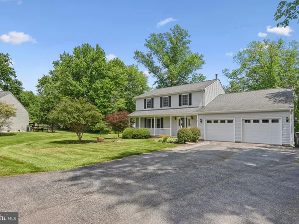 7513 Melton Ct, Gainesville, VA 20155