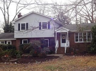 4317 Greenbriar Dr, Chester, VA 23831
