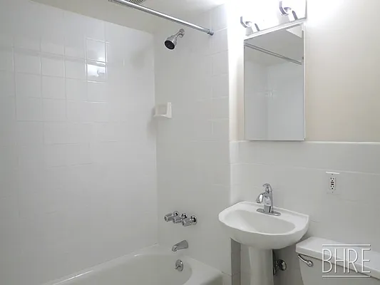 Rented by Brooklyn Heights Real Estate Inc | media 4