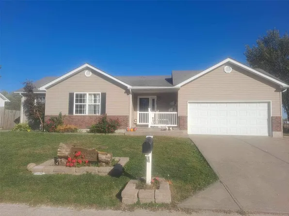 1809 W Adams Pl, Bowling Green, MO 63334