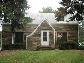 2nd image of 120 Jamison Ln