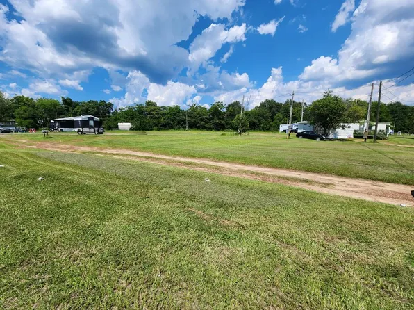 202 S Monitor Dr, Fitzgerald, GA 31750