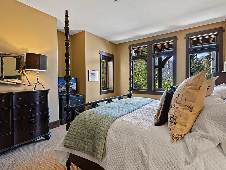 8895 Empire Club Dr — Photo 18