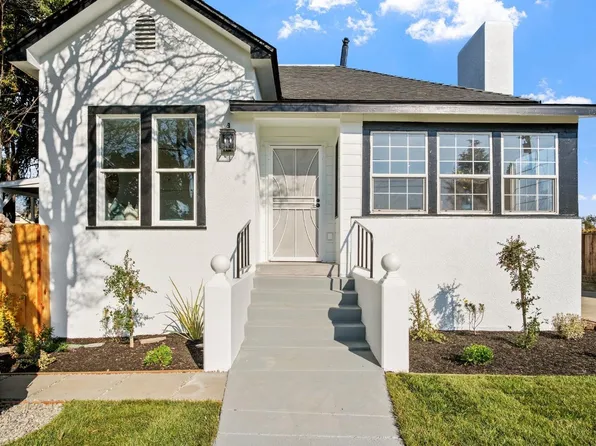 616 Walnut St, Oakdale, CA 95361