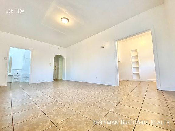4th image of 3701 W 1st St APT 203
