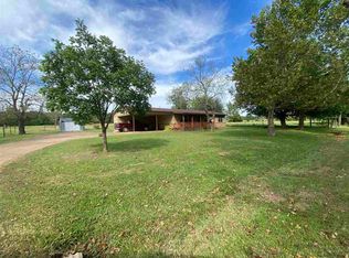215 Willis Ave, Naples, TX 75568