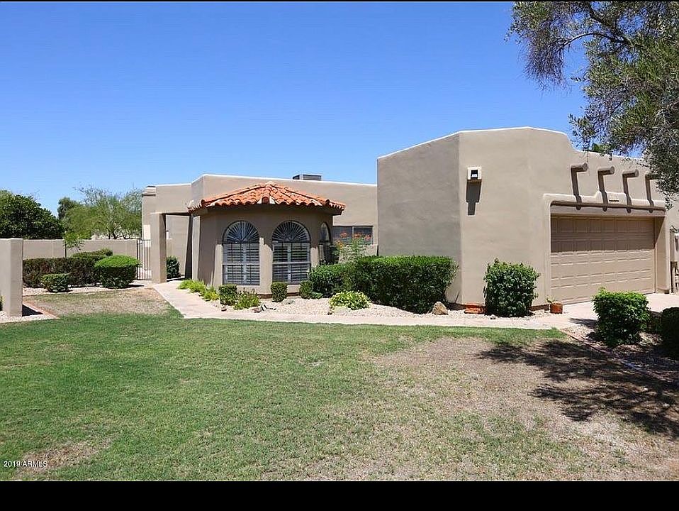 1st image of 4034 E Round Hill Dr