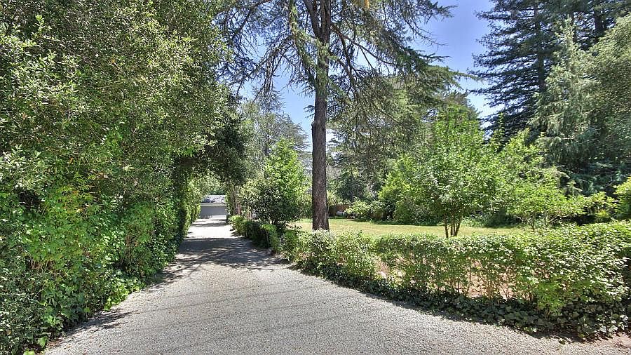 1st image of 5780 Valley Dr