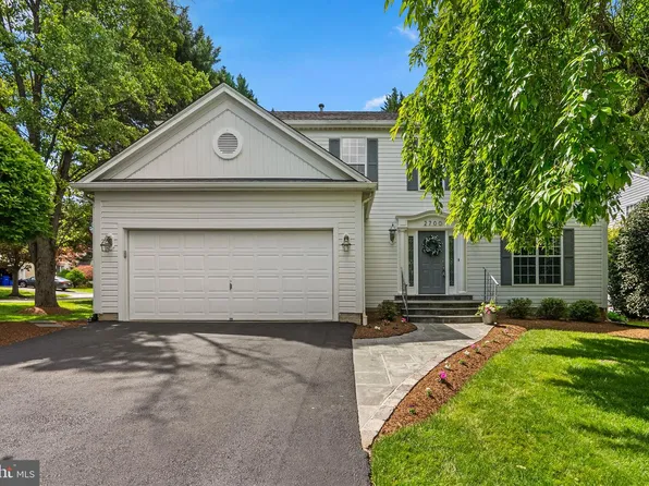 2700 Snowberry Pl, Olney, MD 20832