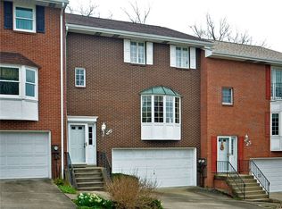 26 Manorfield Cir, Delmont, PA