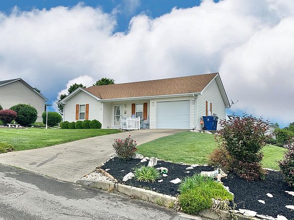 3rd image of 60 Mayberry Dr