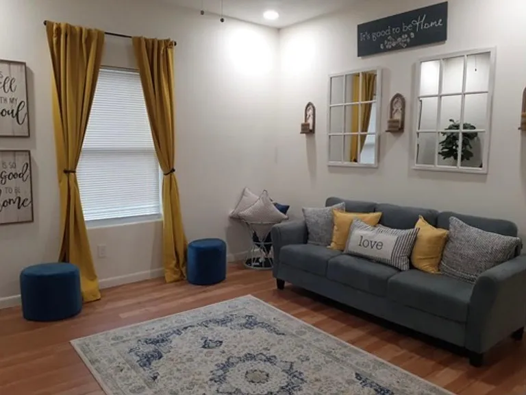 2111 W University Dr #40 — Photo 16