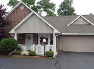 506 Ridgeview Ct #22, Springfield, OH 45504