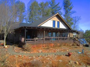 38 Gene Lamb Ln, Marshall, NC 28753