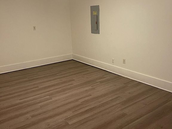 5th image of 2300 Hometown Dr