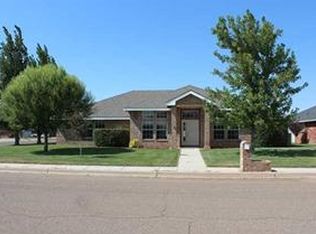 400 Adkins Ct, Clovis, NM 88101