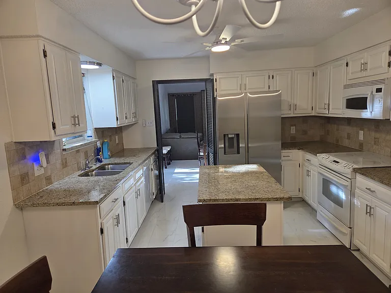 3709 Ravenhill Ln — Photo 16