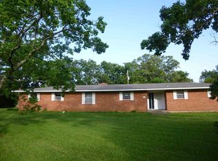 2042 Rhymes Rd, Crystal Springs, MS 39059