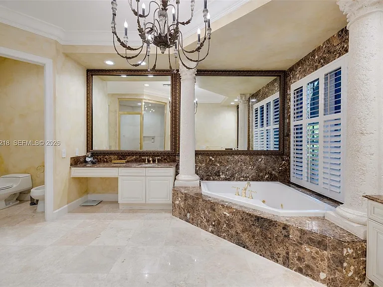 6905 SW 75th Ave — Photo 39