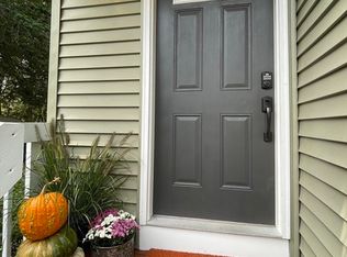 43-43 Ossamequin Rd #B, Billerica, MA 01821