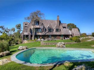 86 Beacon Hill Rd, Newport, RI 02840