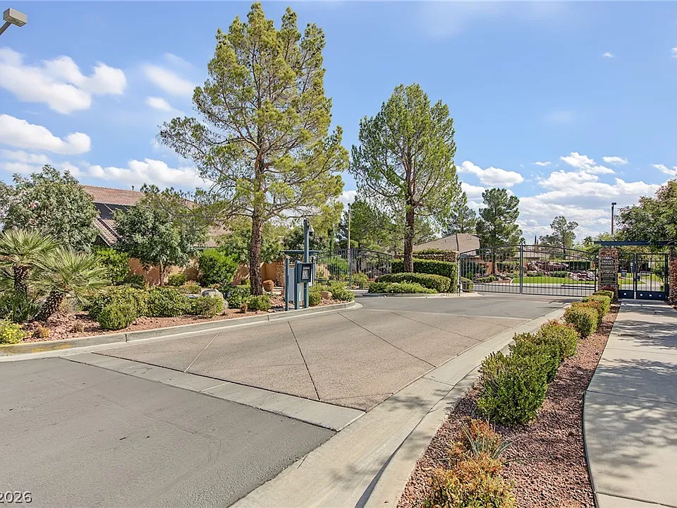 1413 Pine Leaf Dr