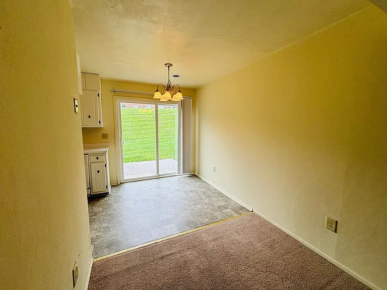 325 New Kent Rd — Photo 7