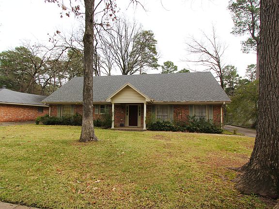 2nd image of 617 Ashbourne Dr