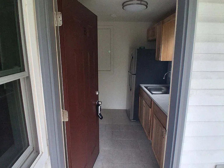 903 Harding Ave #B — Photo 4